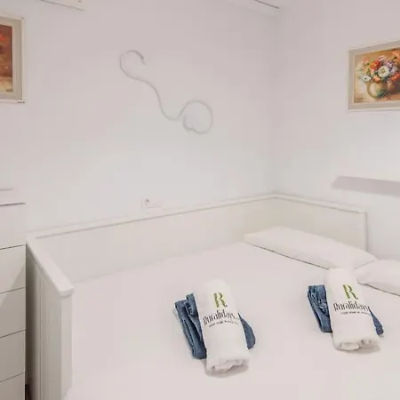 Near The Centre + Free Parking Apartmán *